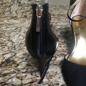 Thalia pumps